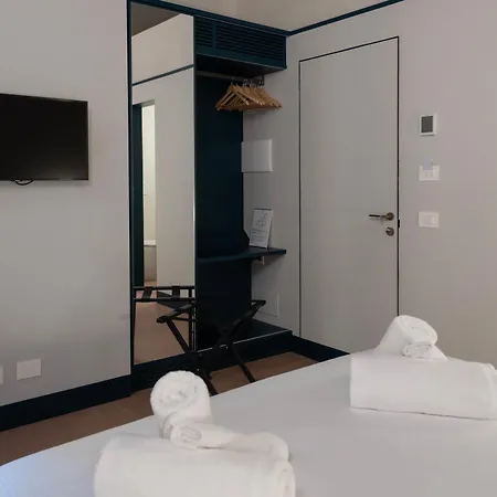 Dal Console 3* Νάπολη