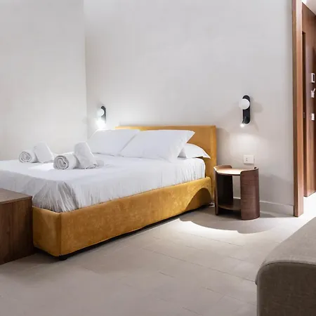 Dal Console Νάπολη