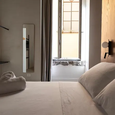 Dal Console 3* Nápoles