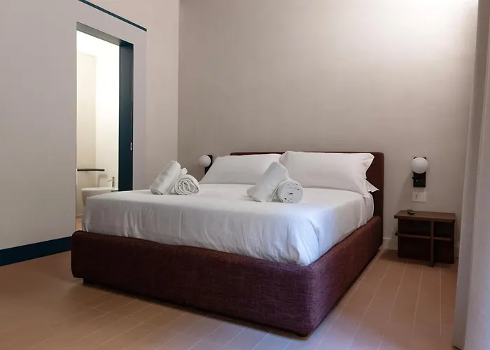 Dal Console 3* Неаполь